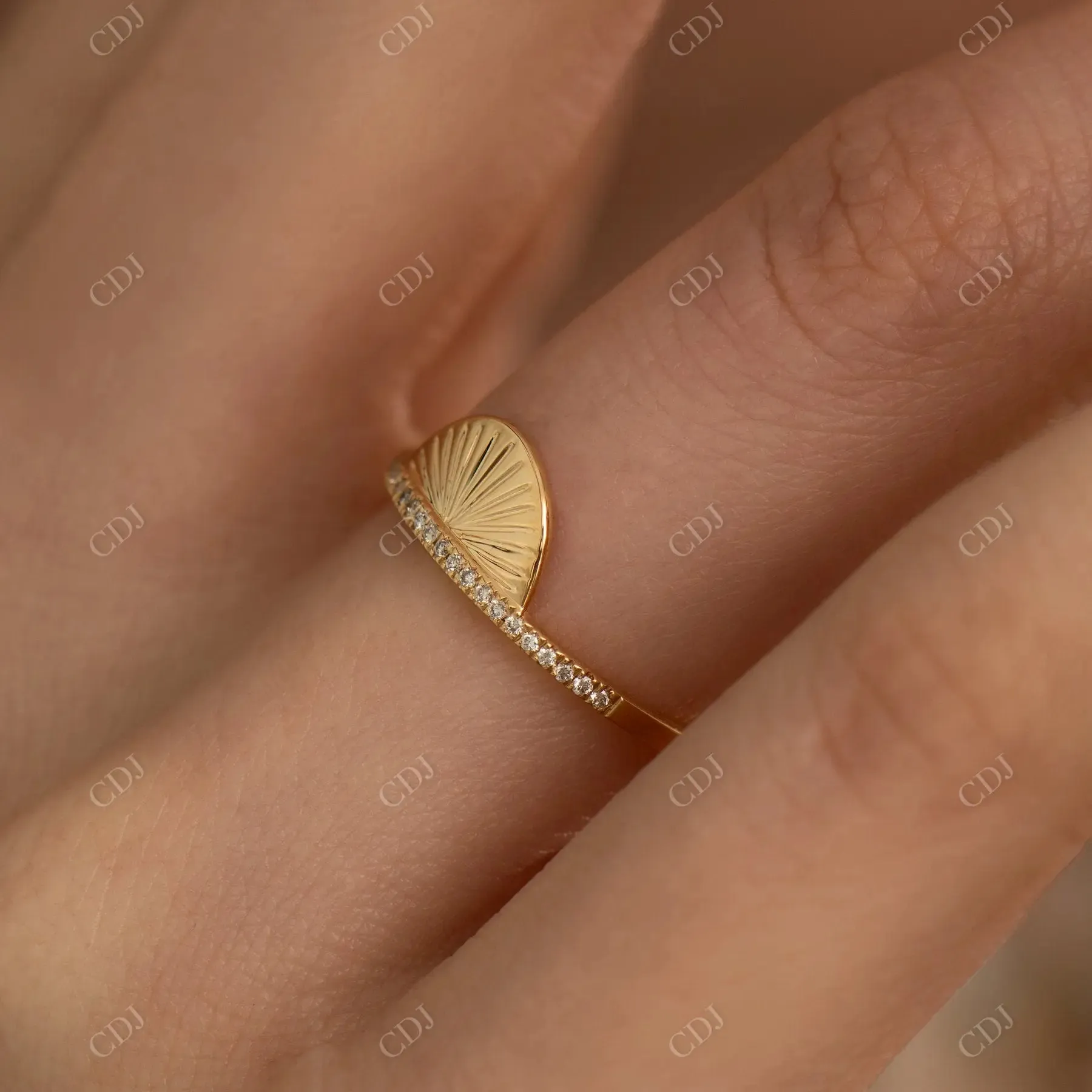 0.05ctw Lab Grown Diamond Golden Sundial Wedding Band