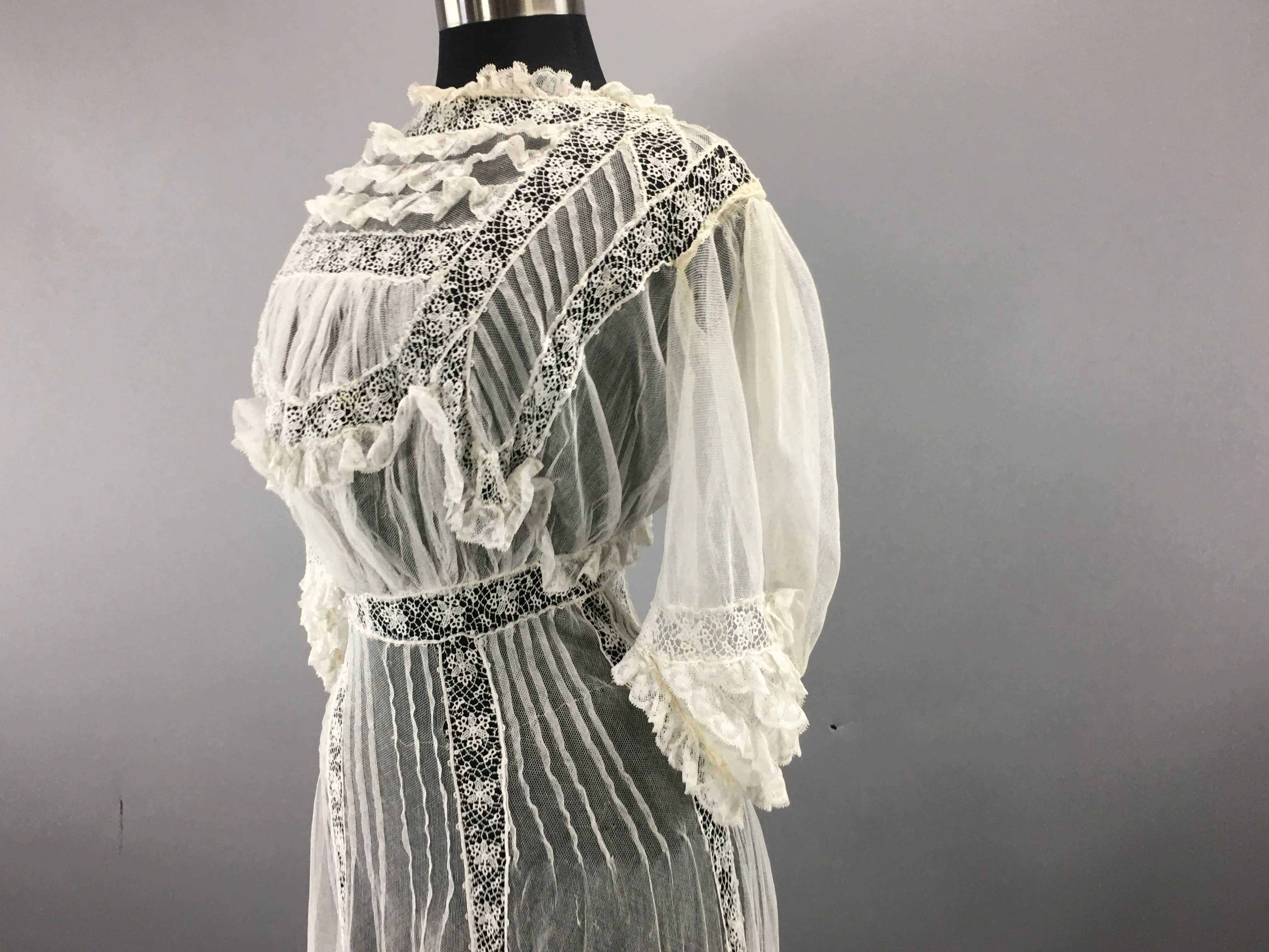 00&#x2019;s Edwardian White Lace And Net Dress Drop Bosom