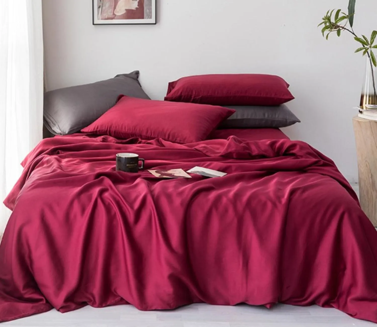 100% Mulberry Silk 25 Momme Beauty Duvet Cover 4-Piece Set