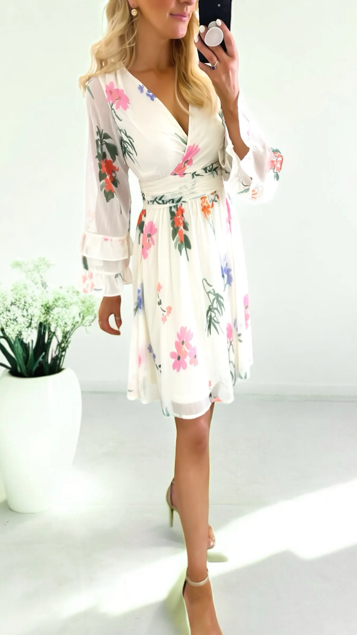 5-A1721 Frkarin White Floral Dress