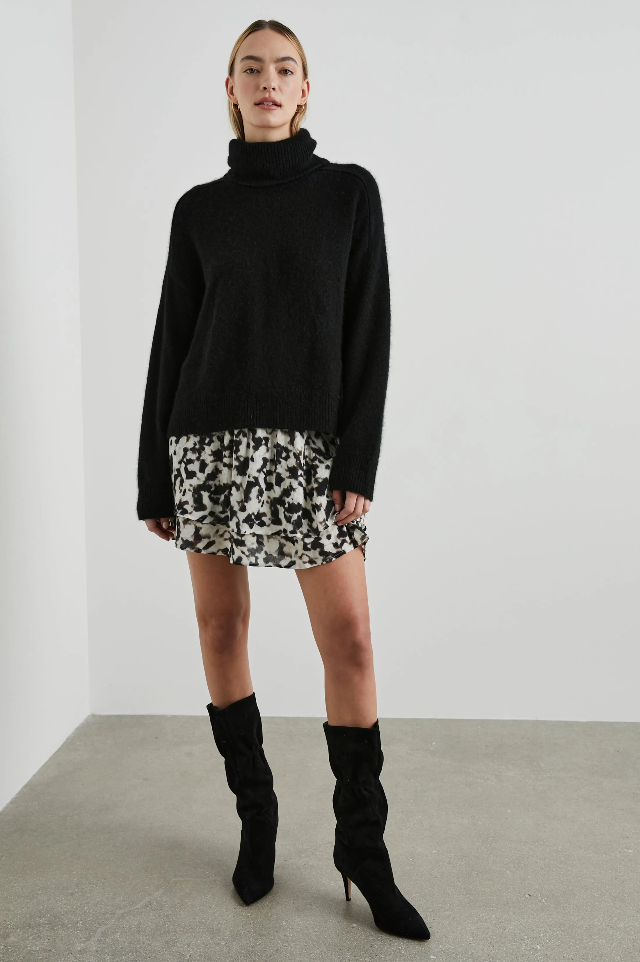 ADDISON SKIRT - BLURRED CHEETAH