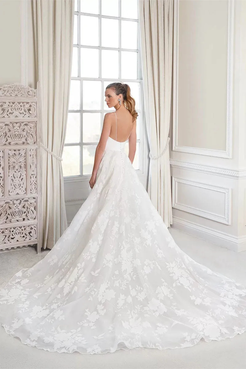 Alexandra Lace Graceful Wedding Dress