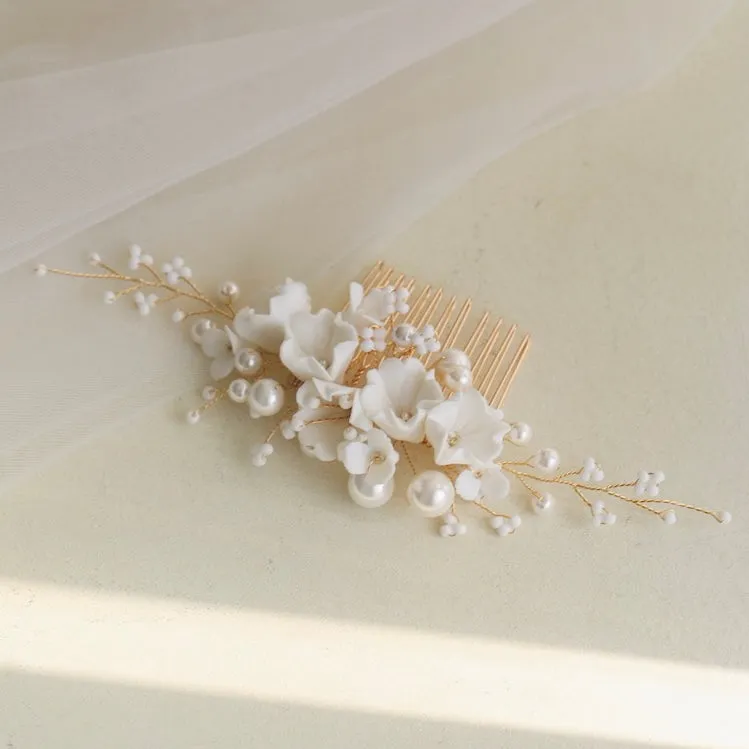 C220 white blossom hair comb for wedding