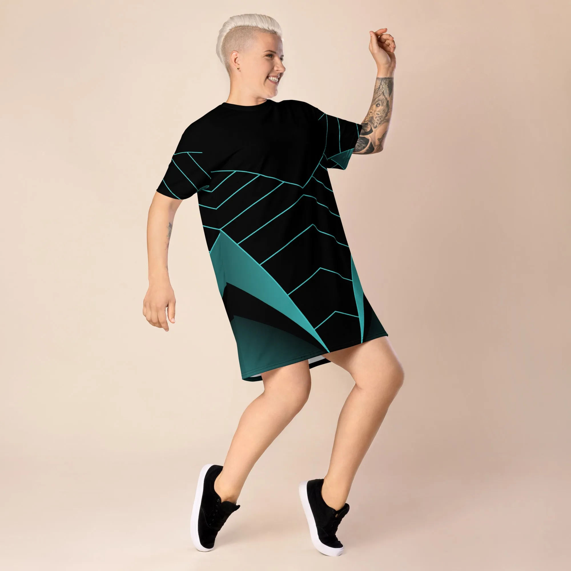 ChromoCo Black-Green T-Shirt Dress | Chic and Contemporary Geometric Design