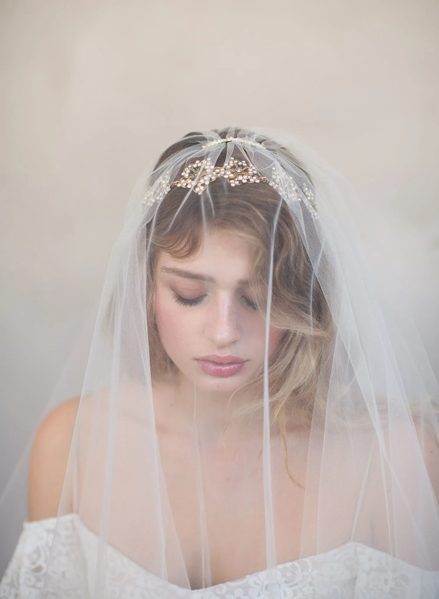 Simple subtle lift veil with blusher - Style #785