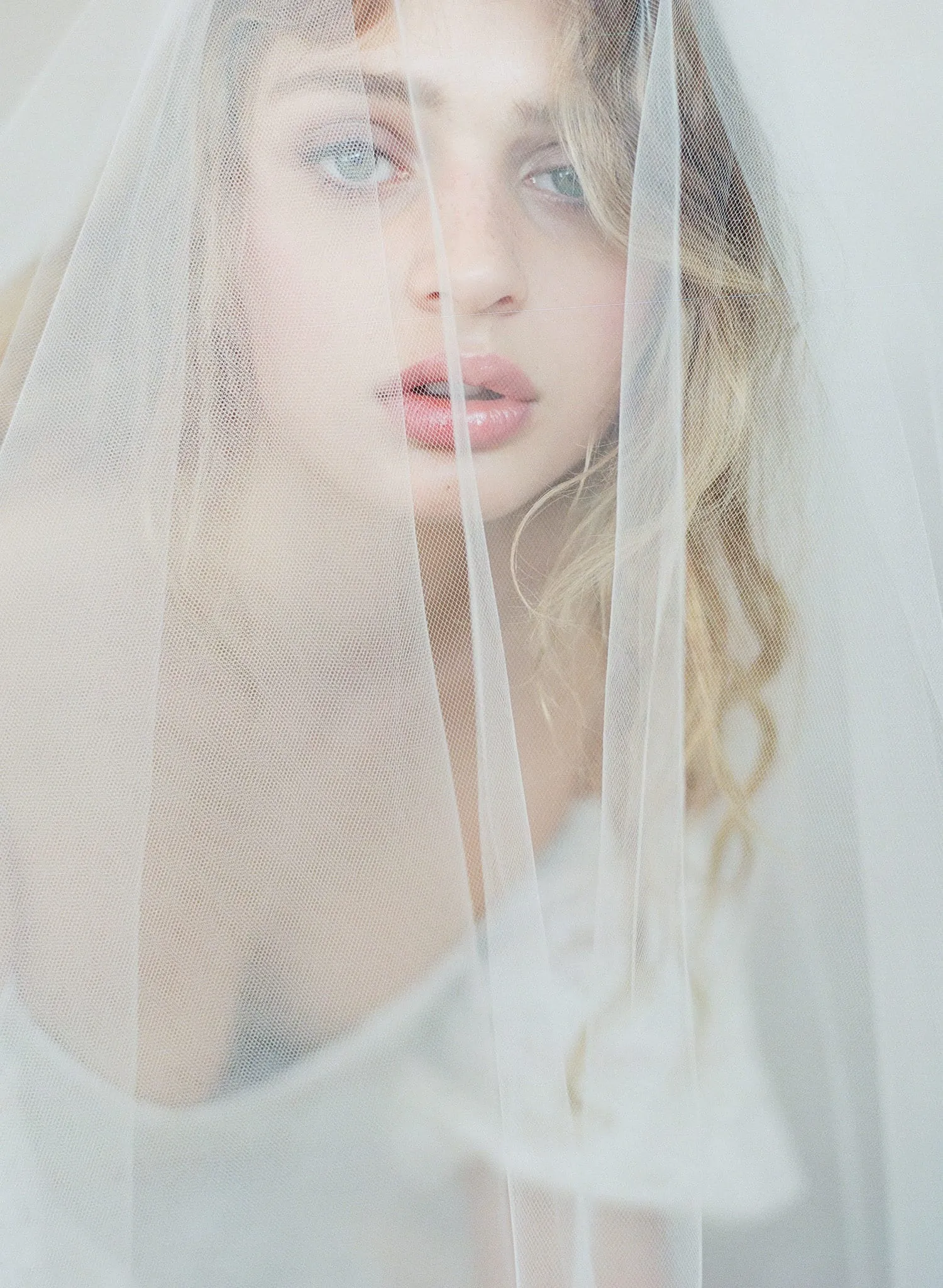 Simple subtle lift veil with blusher - Style #785