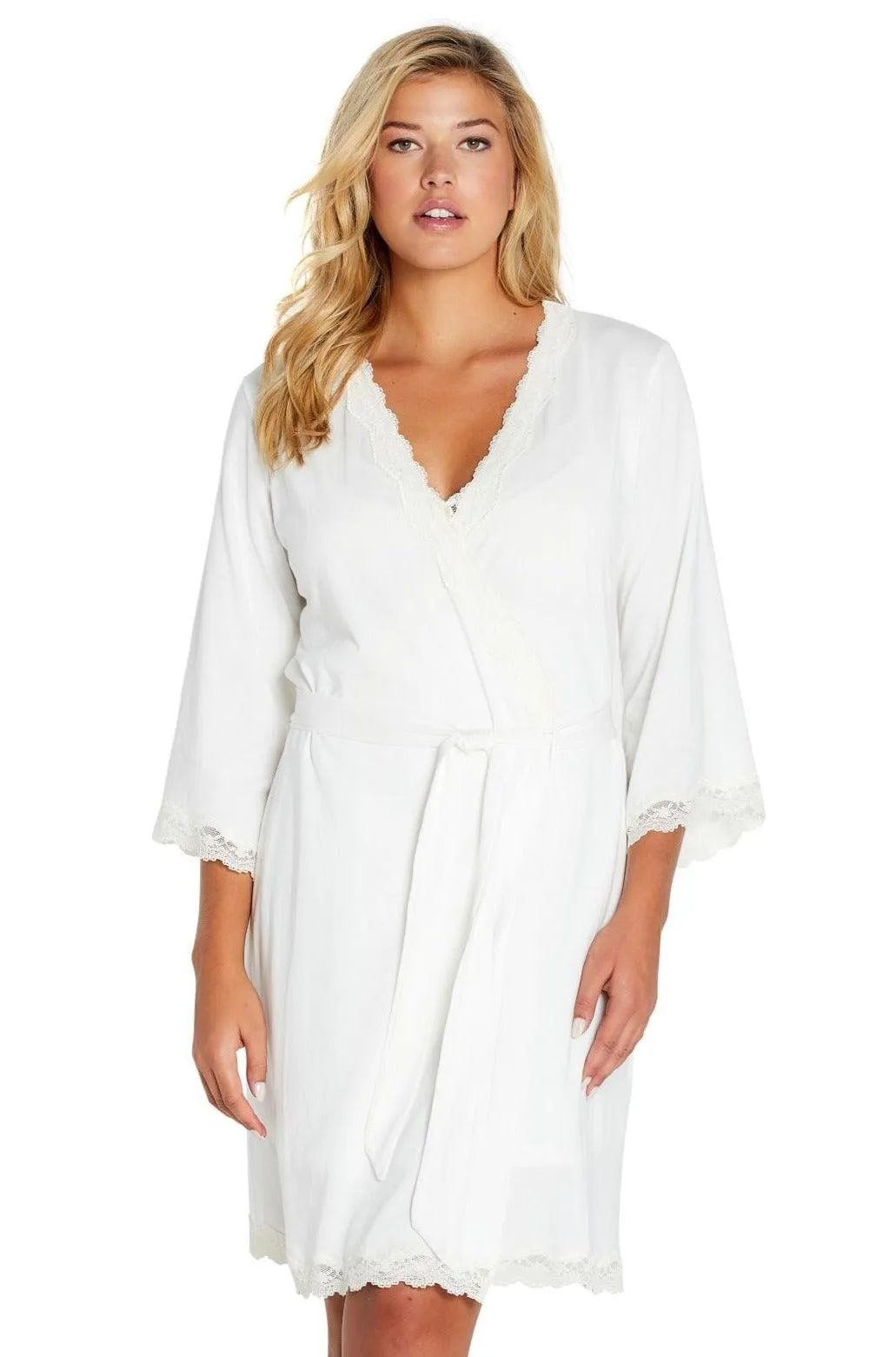 Three Quater Sleeve Robe