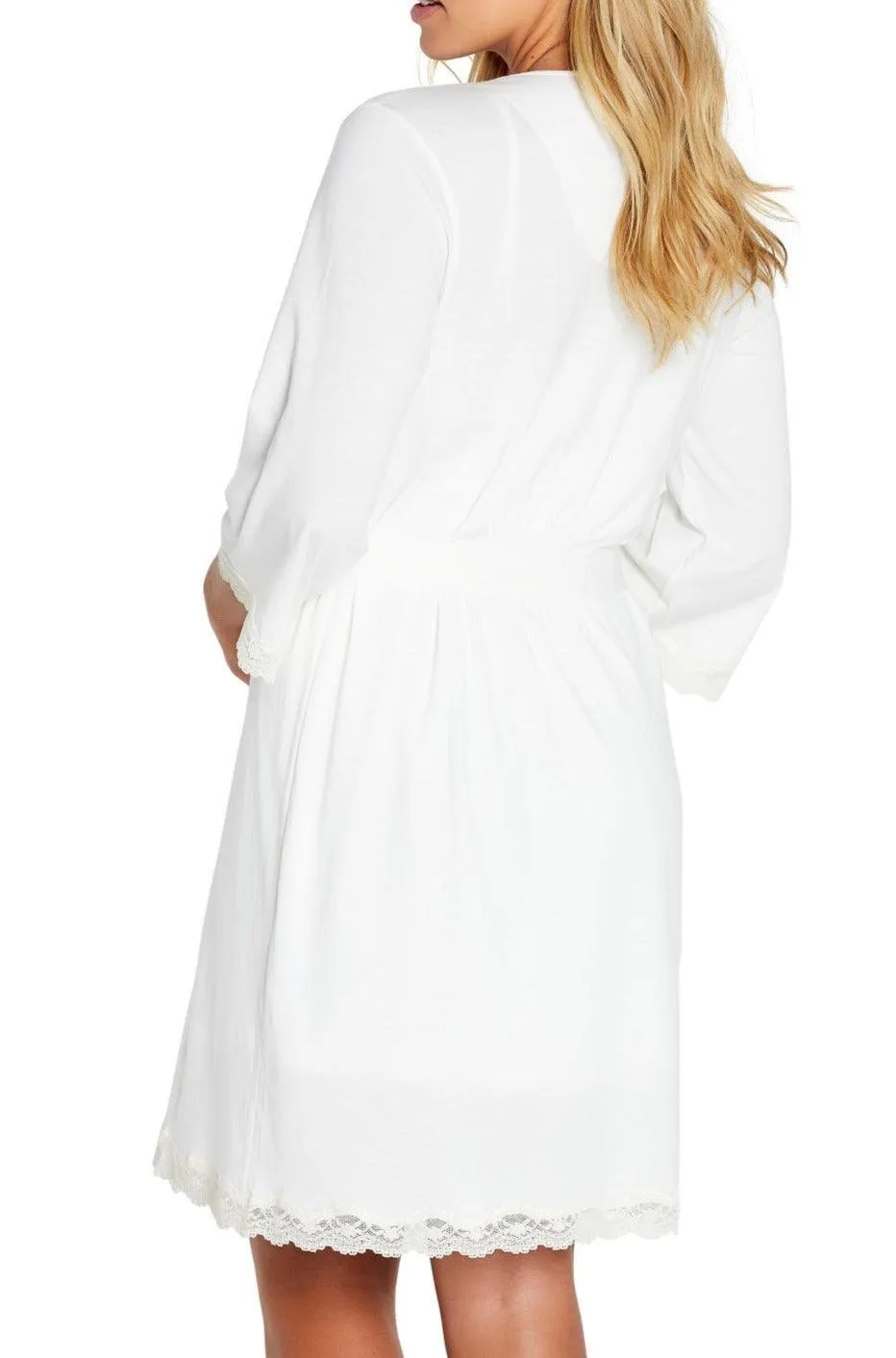 Three Quater Sleeve Robe